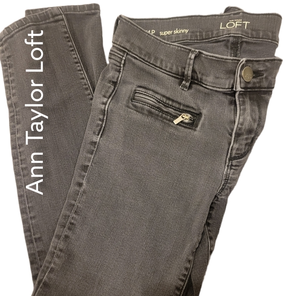 Ann Taylor Loft Skinny Black Distressed Jeans size 4P